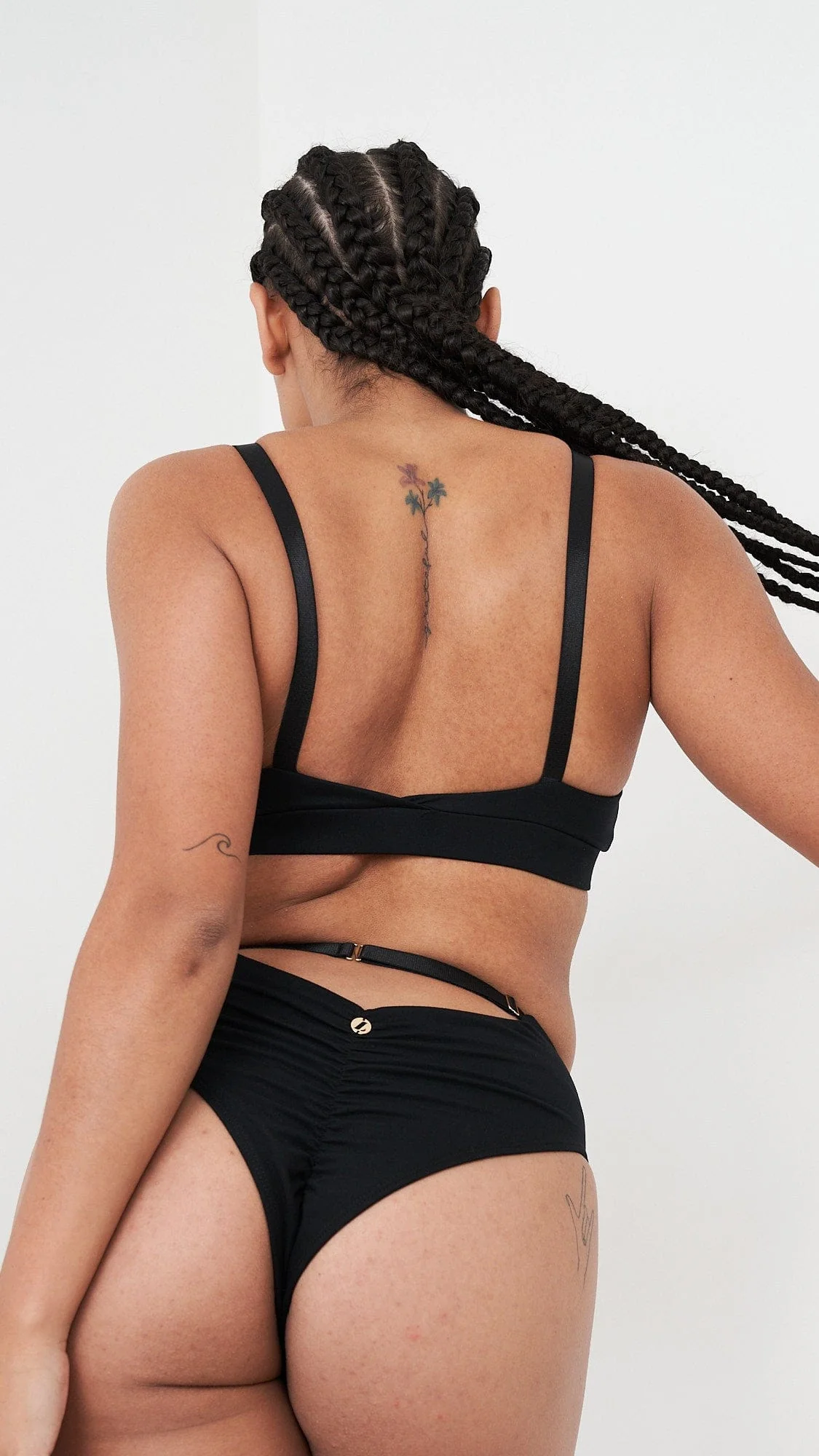 Hannah Low Waist - Adjustable Cut Out Low Waist Bottom Black - Image 4