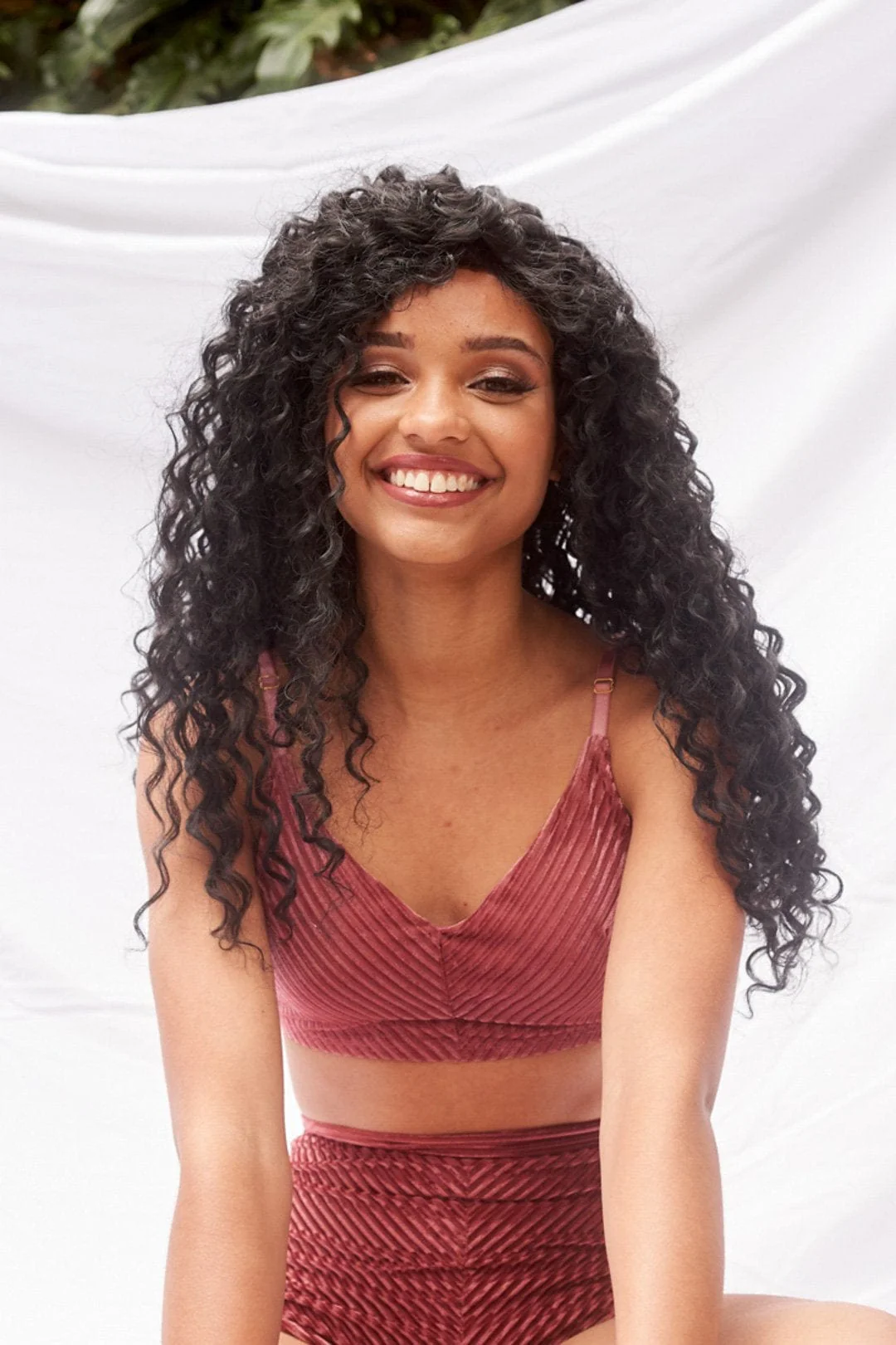 Lana Top - V-Neck Velvet Sports Bra Dusty Rose - Image 4