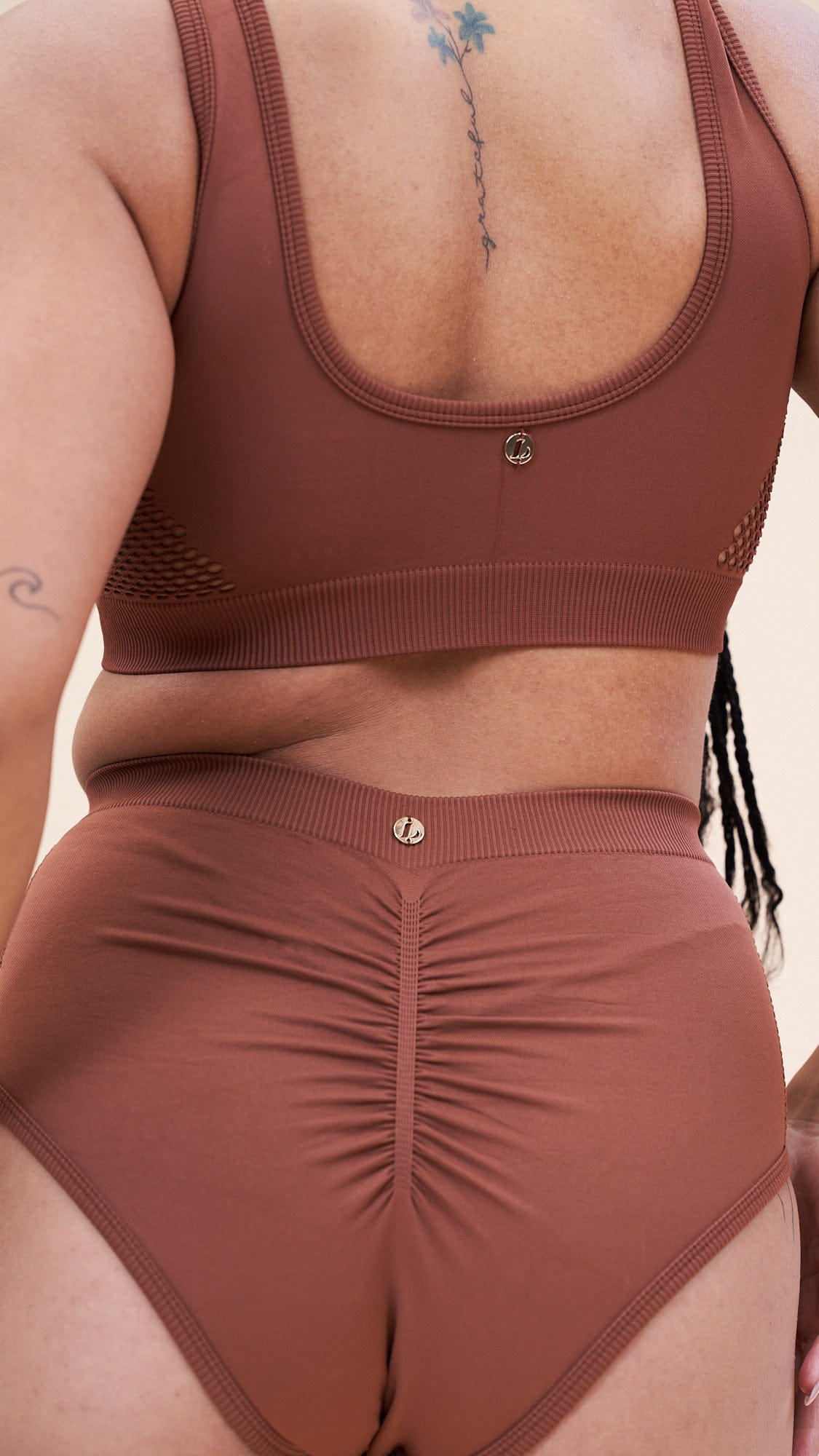 Leah High Waist - Shaping Breathable Bottoms Recycled Choco - Image 5