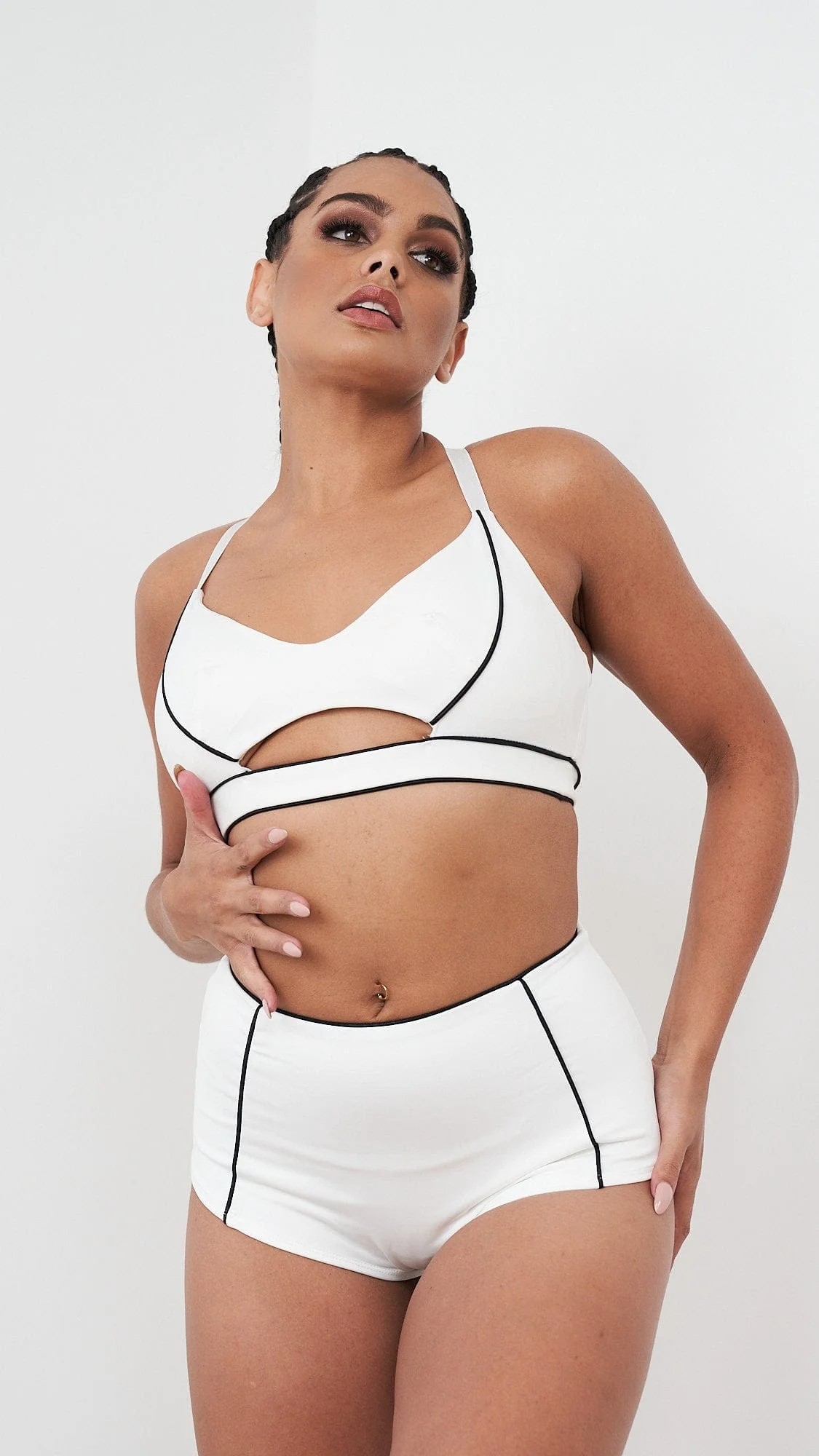 Missy High Waist - Piping Detail High Waist Recycled Bottom White - Image 2